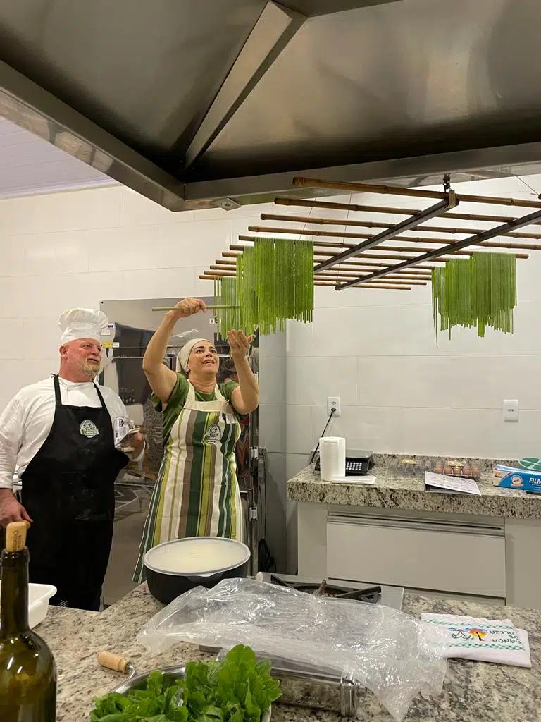 Escola de Gastronomia Espaço Bambu Chefe Volmar Zocche
